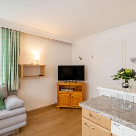 Weberbauer-3 By Interhome 홀레르스바흐 임 핀츠가우